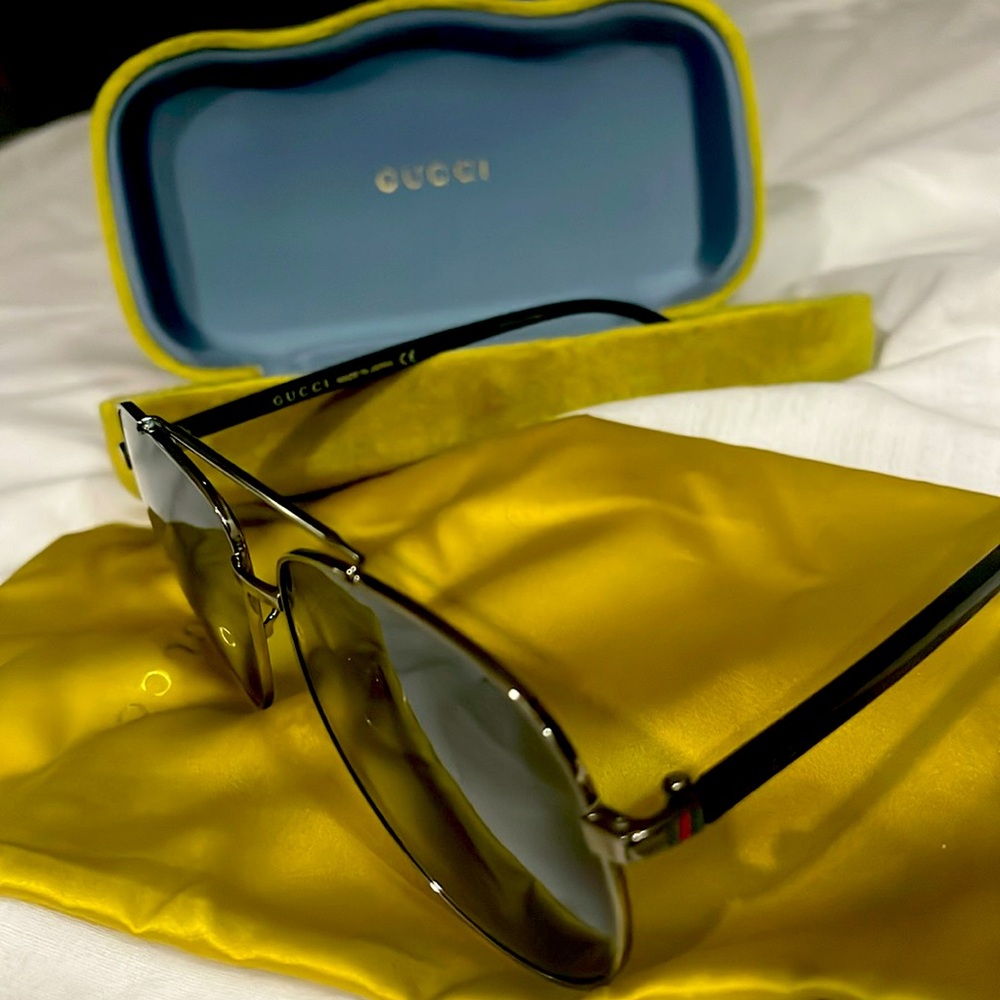 Gucci Aviator Sunglasses
